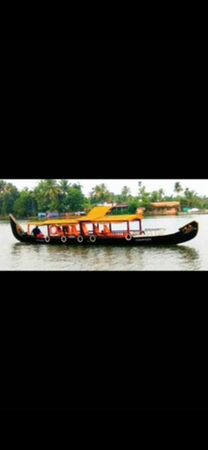 Emerald Isle Alappuzha Buitenkant foto